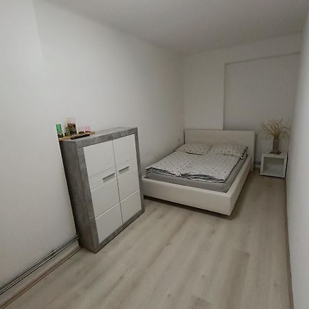 Gutenberg 1 Apartman Apartment Szeged Ngoại thất bức ảnh