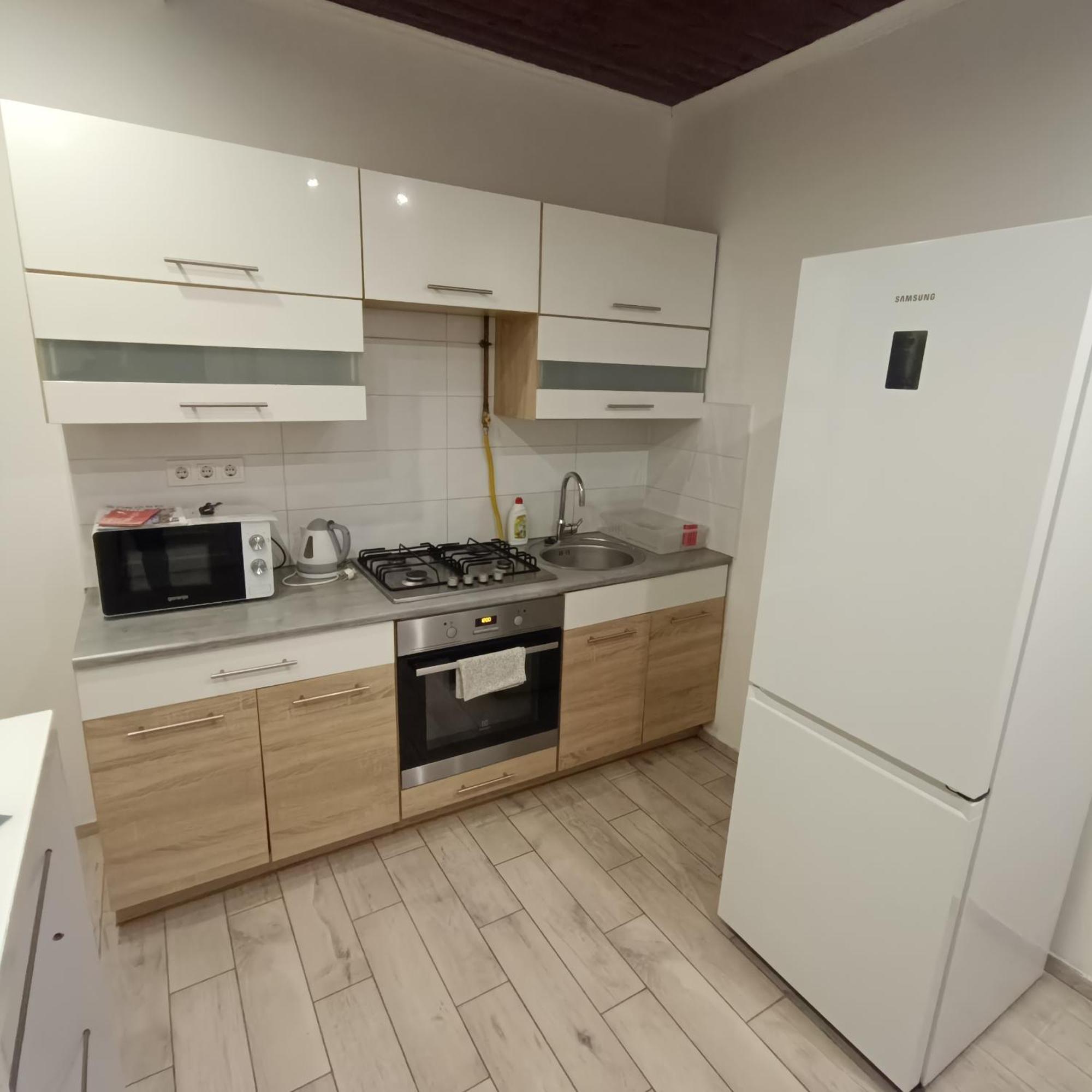 Gutenberg 1 Apartman Apartment Szeged Ngoại thất bức ảnh